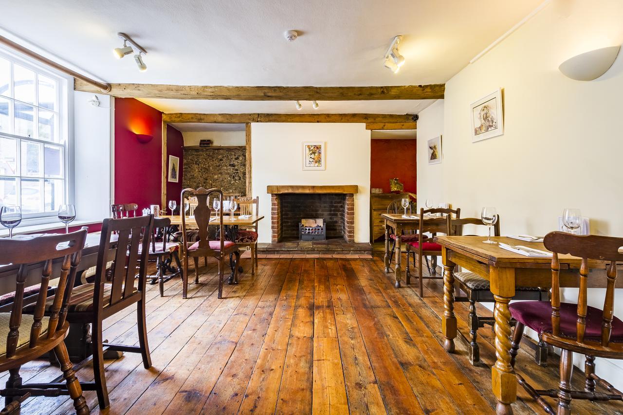 The Castle Inn Бангей Экстерьер фото